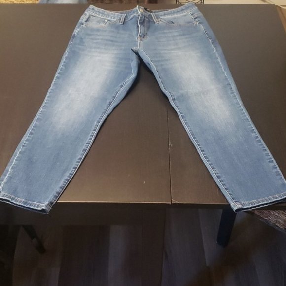 RW&CO Natalie Ankle Stretch Denim - Picture 1 of 8